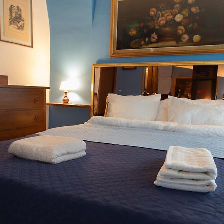 Casa Vitelli - Centro Storico A Due Passi Da Tutto Apartment Терачина Екстериор снимка