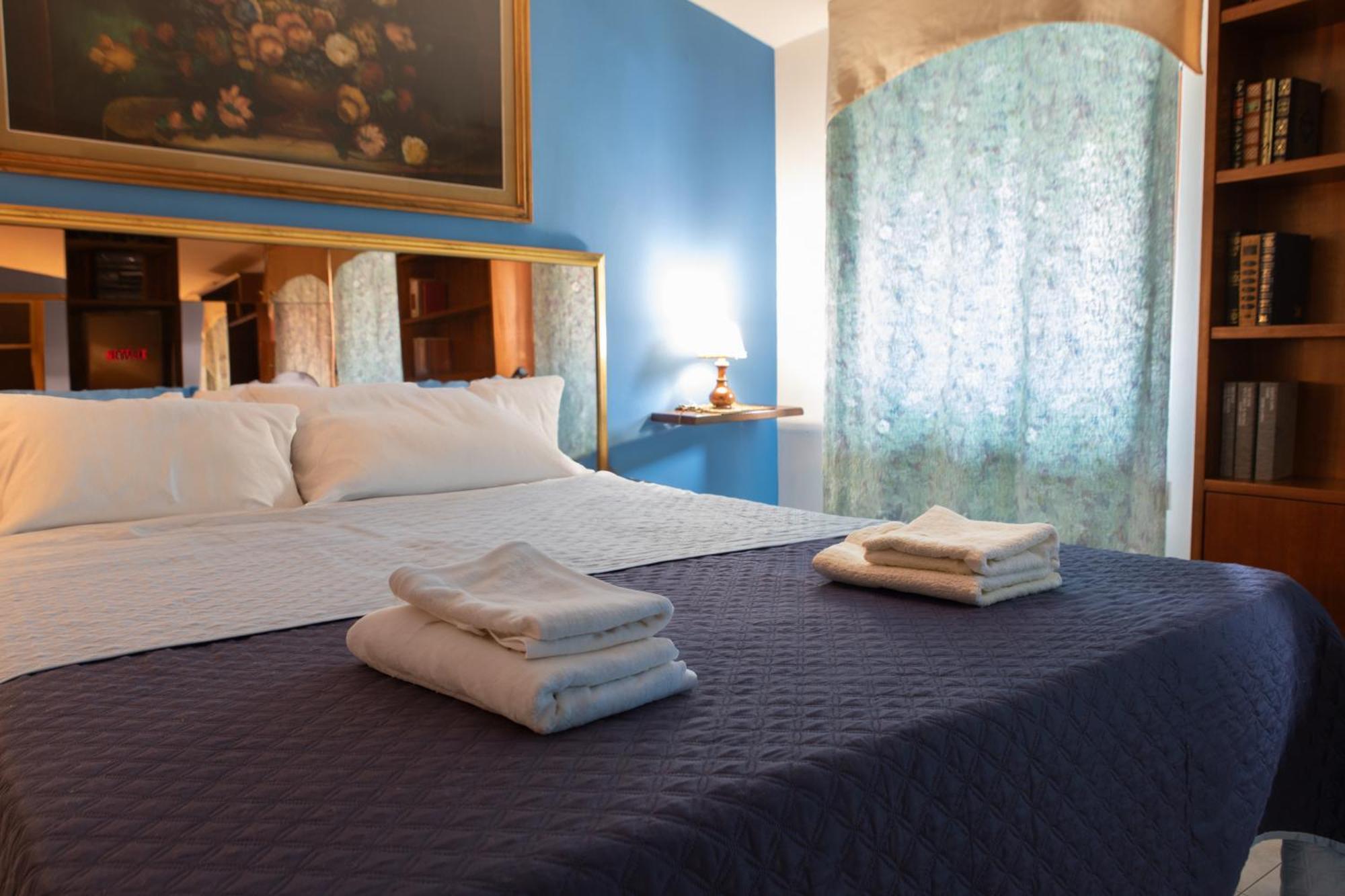 Casa Vitelli - Centro Storico A Due Passi Da Tutto Apartment Терачина Екстериор снимка